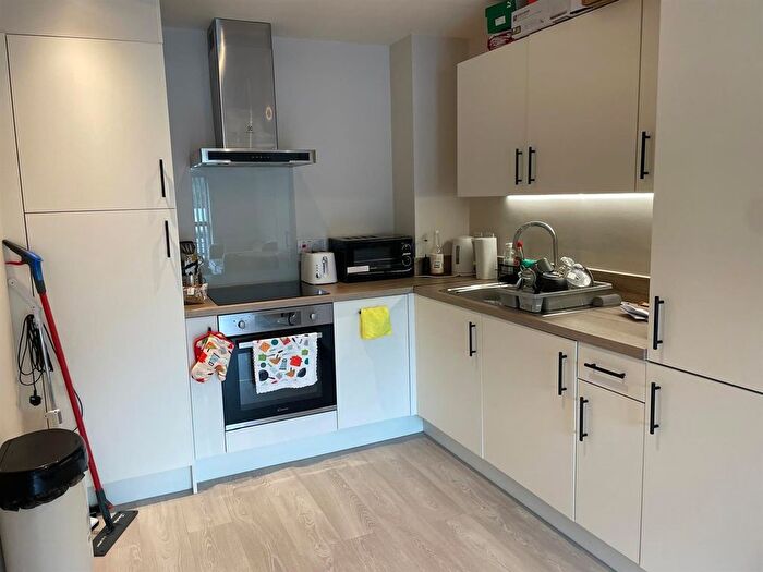 1 Bedroom Flat To Rent In North Street, Leeds, LS2