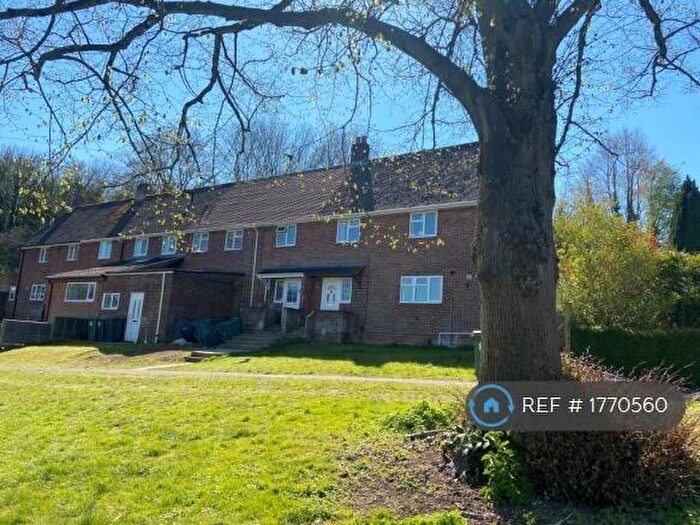 6 Bedroom Terraced House To Rent In Wavell Way, Winchester, SO22