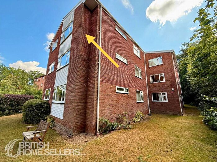 2 Bedroom Apartment For Sale In Wimborne Road, Bournemouth, Dorset, BH2