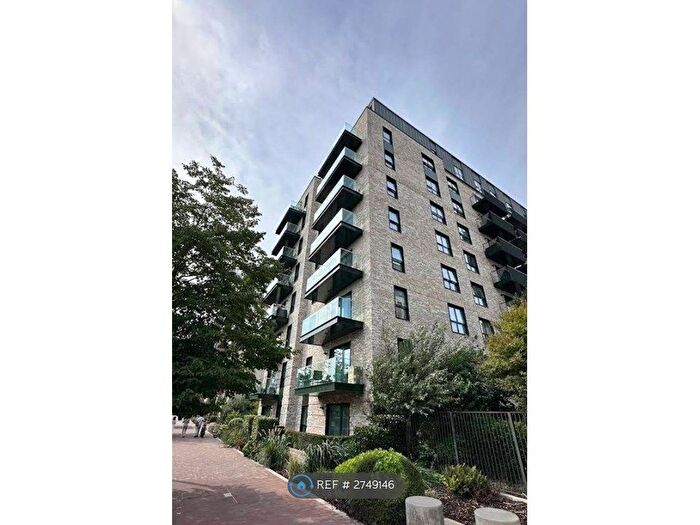 3 Bedroom Flat To Rent In Watson House, Southall, UB1