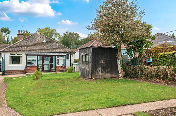 2 Bedroom Bungalow For Sale In Pitmore Road, Allbrook, Hampshire, SO50