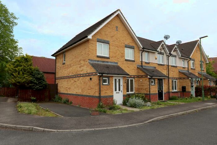 3 Bedroom End Of Terrace House To Rent In Crathorne Court, Burnopfield, Newcastle Upon Tyne, NE16