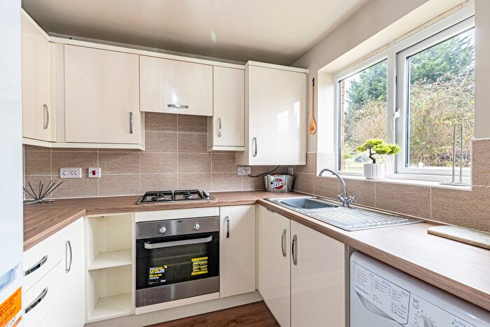 2 Bedroom Semi-Detached House For Sale In West Moor Croft, Goldthorpe, Rotherham, S63