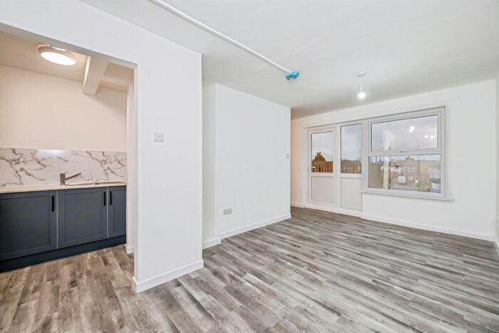 1 Bedroom Flat For Sale In Wilkins Drive, Allenton, Derby, DE24