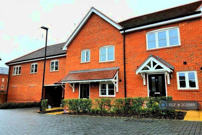 3 Bedroom Terraced House To Rent In Baird Close, Wellesley, Aldershot, GU11