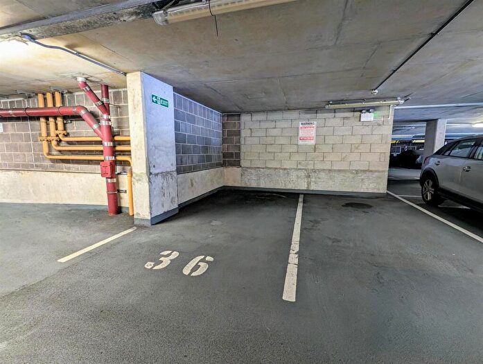 Garage / Parking To Rent In Strand Street, Liverpool, L1