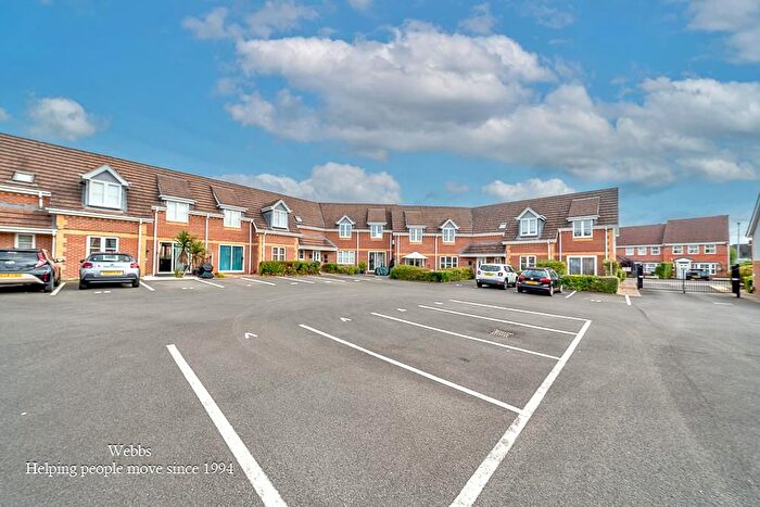 1 Bedroom Flat For Sale In Warren House Walk, Sutton Coldfield, B76
