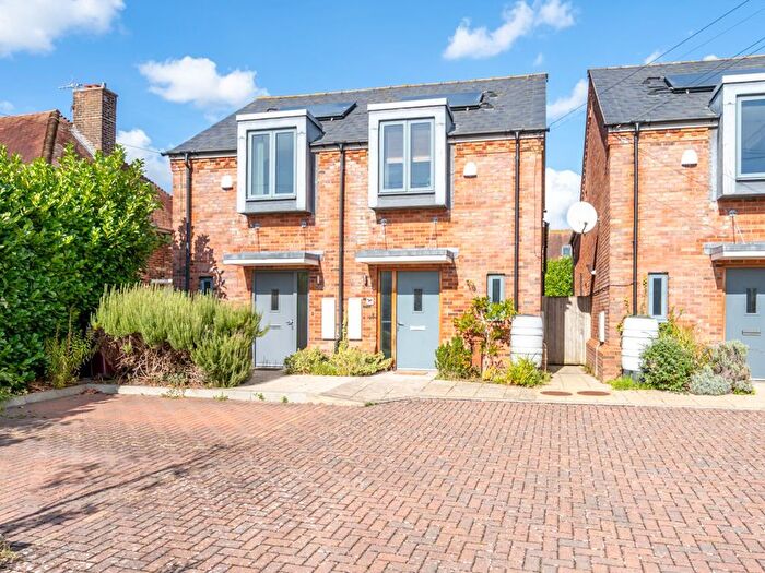 2 Bedroom Semi Detached House For Sale In Pound Farm Road, Chichester, PO19