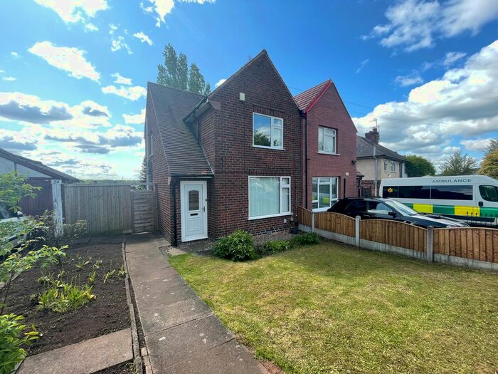 2 Bedroom Semi Detached House To Rent In Cliff Boulevard, Nottingham, NG16