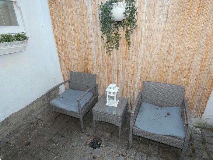 1 Bedroom Flat To Rent In Wick Road, Hackney, London, E9
