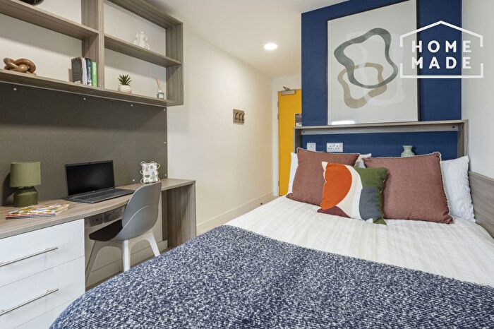 Flat To Rent In Foundry Courtyard, G4