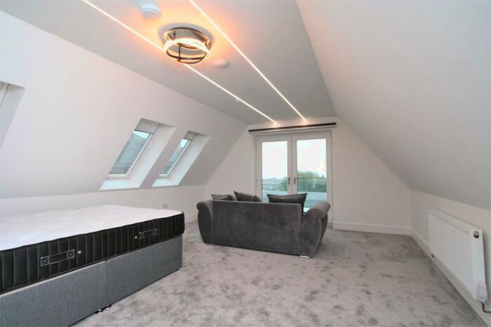 1 Bedroom Flat To Rent In The Studio, Mannamead, Plymouth, PL3