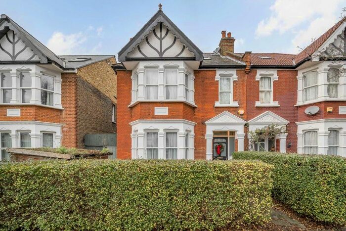 5 Bedroom Property To Rent In First Avenue, London, W3