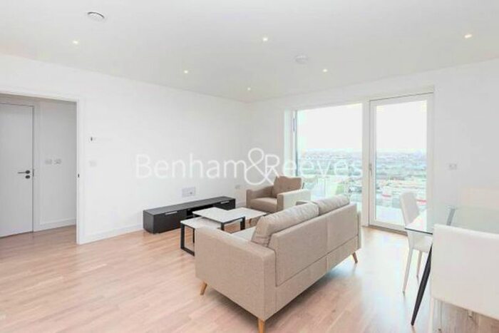 2 Bedroom Flat To Rent In Accolade Avenue, Southall, UB1