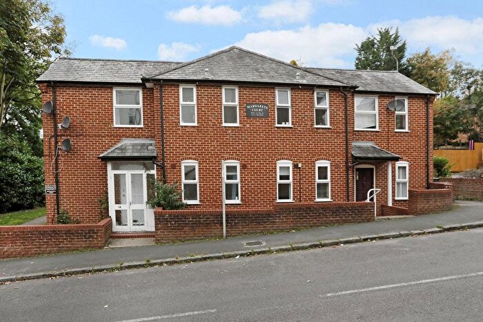 1 Bedroom Flat For Sale In Margarets Court, High Wycombe, HP13