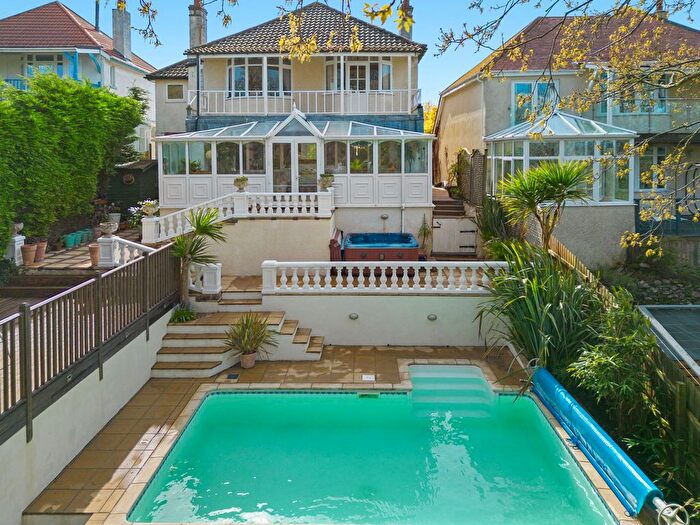 4 Bedroom Detached House For Sale In Lincombes, Torquay, TQ1