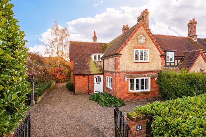 4 Bedroom Semi-Detached House For Sale In Hambleden, Henley-On-Thames, RG9