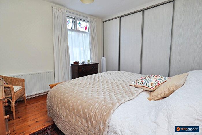 3 Bedroom Terraced House For Sale In Fife Street, Nuneaton, CV11