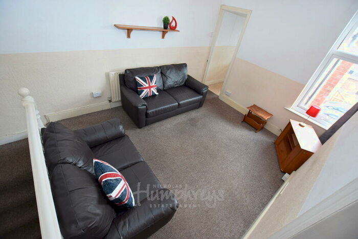 2 Bedroom Flat To Rent In Monks Park Road, Abington, Northampton, NN1