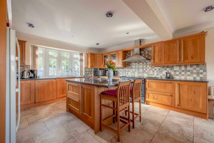 7 Bedroom House For Sale In Warfield, Bracknell, RG42