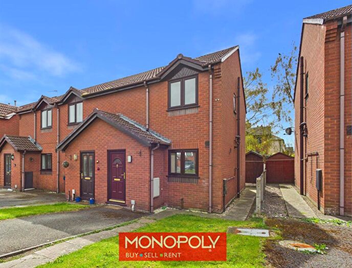 2 Bedroom House For Sale In Rhyl Road, Denbigh, LL16