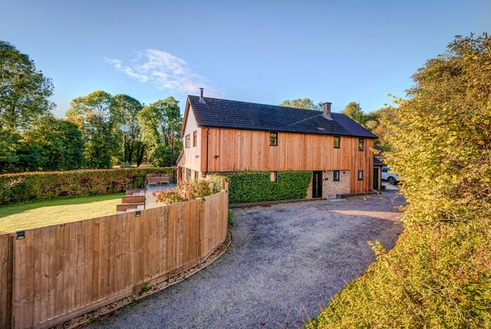 4 Bedroom Detached House For Sale In Blandford Road, Coombe Bissett, Salisbury, SP5