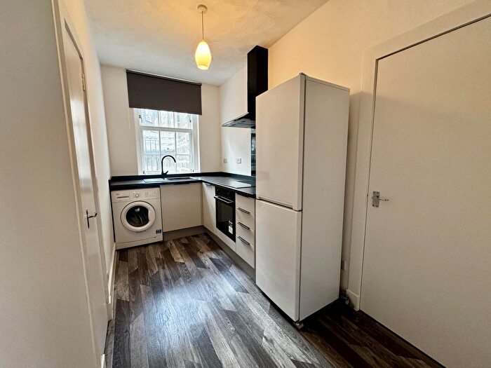 1 Bedroom Flat To Rent In Marischal Street, Aberdeen, AB11
