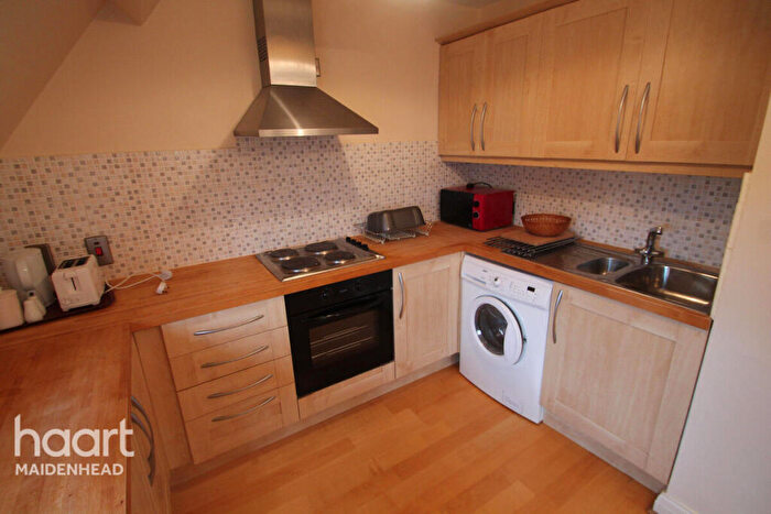1 Bedroom Apartment To Rent In Kings Road, Windsor, SL4