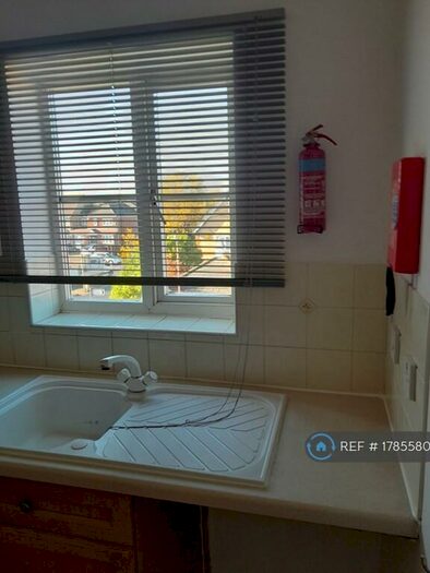 2 Bedroom Flat To Rent In Caledonia Court, Barking, IG11