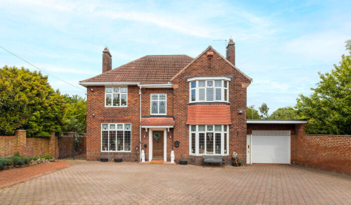 4 Bedroom Detached House For Sale In Oakfield House, Streetgate, Sunniside, Newcastle Upon Tyne, NE16