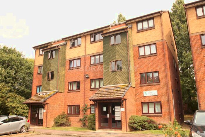 1 Bedroom Flat To Rent In Higham Station Avenue, Chingford, E4