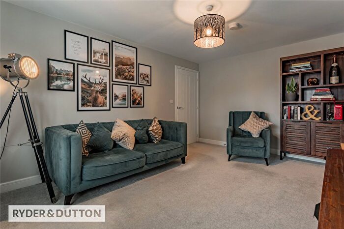 4 Bedroom Detached House For Sale In Dunnderdale Hill, Middleton, Manchester, M24