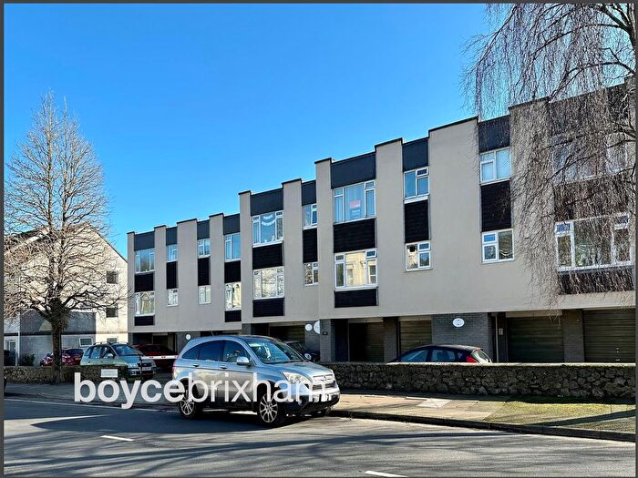 2 Bedroom Flat To Rent In New Road, Central Area, Brixham, TQ5