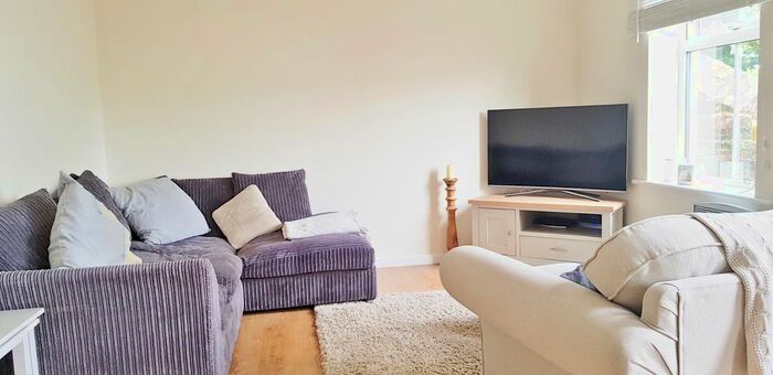 2 Bedroom Flat To Rent In Daniel Hill Mews, Sheffield, S6