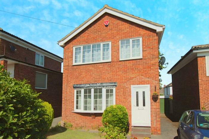 3 Bedroom Detached House To Rent In Churchfield Croft, Rothwell, Leeds, West Yorkshire, LS26