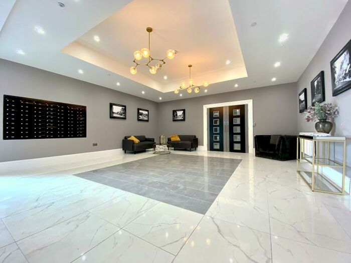 2 Bedroom Apartment To Rent In Knights House, Parade, Sutton Coldfield, B72