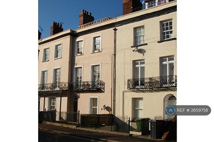 1 Bedroom Flat To Rent In Old Tiverton Road, Exeter, EX4