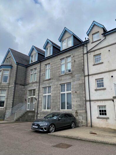 2 Bedroom Flat To Rent In G North Deeside Road, AB14