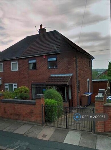 3 Bedroom Semi-Detached House To Rent In Boon Avenue, Stoke-On-Trent, ST4
