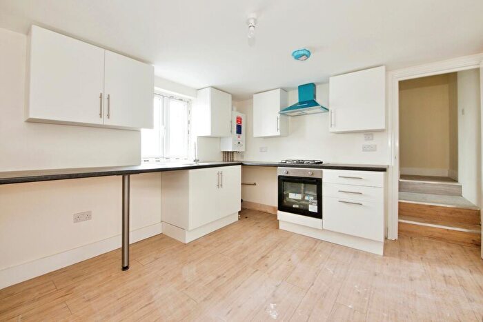 2 Bedroom Flat To Rent In Belgrave Road, IG1