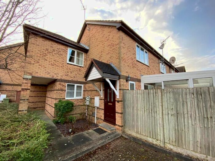 3 Bedroom End Of Terrace House To Rent In Rosemullion Avenue, Tattenhoe, Milton Keynes, Buckinghamshire, MK4