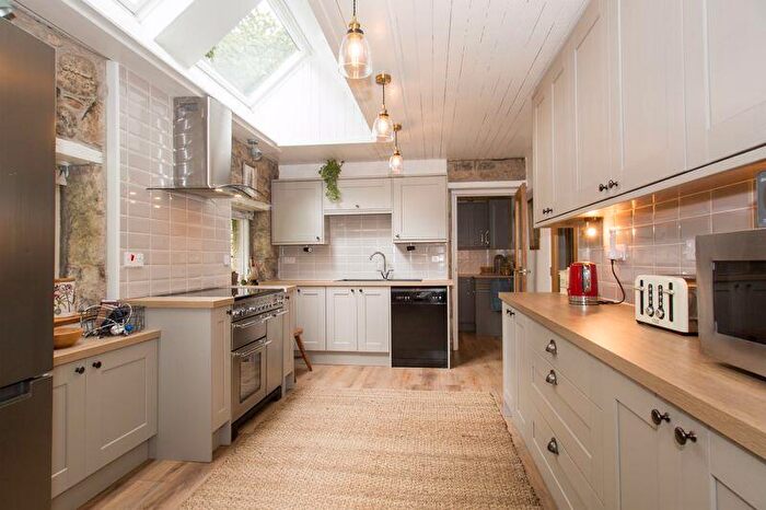 4 Bedroom Detached House For Sale In South Zeal / Throwleigh, EX20
