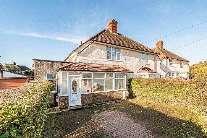 3 Bedroom Property For Sale In Wynton Place, Acton, W3