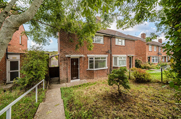 2 Bedroom Semi-Detached House For Sale In Danebury Close, Havant, Hampshire, PO9