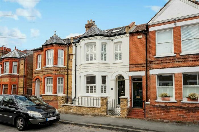 4 Bedroom Terraced House To Rent In Queens Road, Windsor, SL4