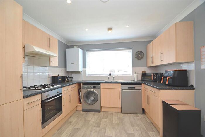 3 Bedroom End Of Terrace House For Sale In Hospital Road, East Cowes, PO32