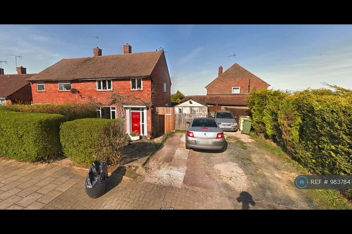 3 Bedroom Semi-Detached House To Rent In Brenchley Road, Orpington, BR5