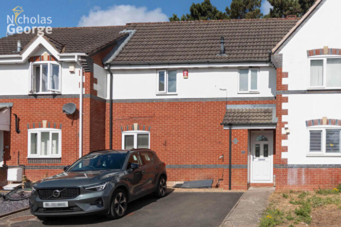 2 Bedroom House To Rent In Forsythia Close, Birmingham, B31