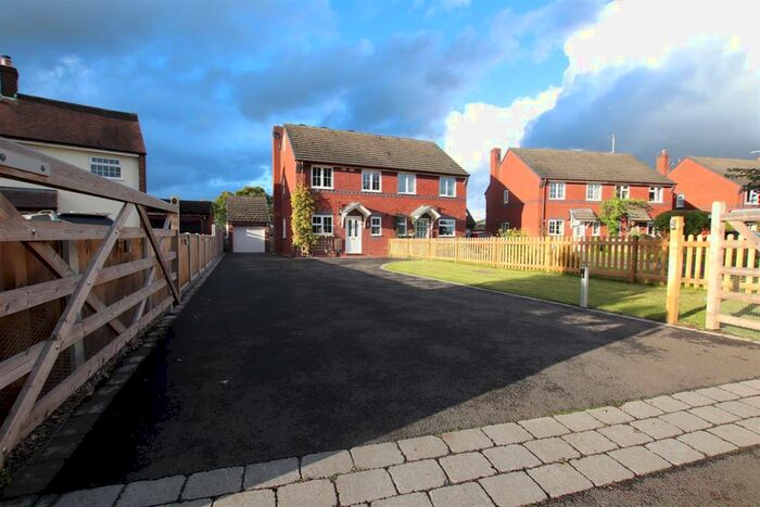 3 Bedroom Semi-Detached House For Sale In Catchpenny Lane, Lower Withington, Macclesfield, SK11