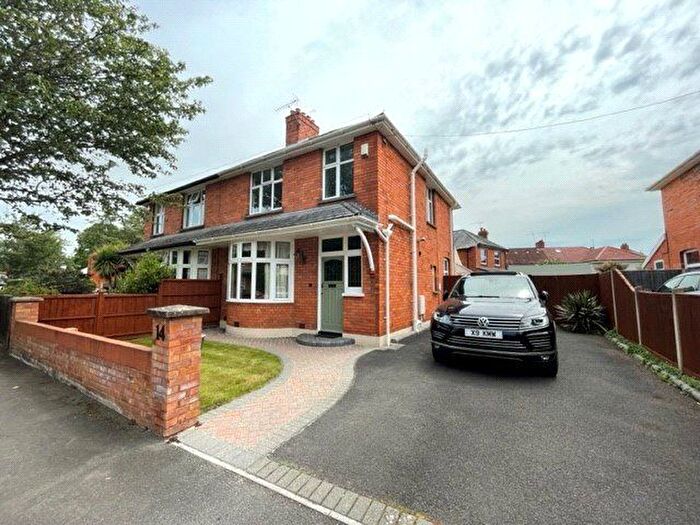 3 Bedroom Semi-Detached House To Rent In Greenway Crescent, Taunton, Somerset, TA2